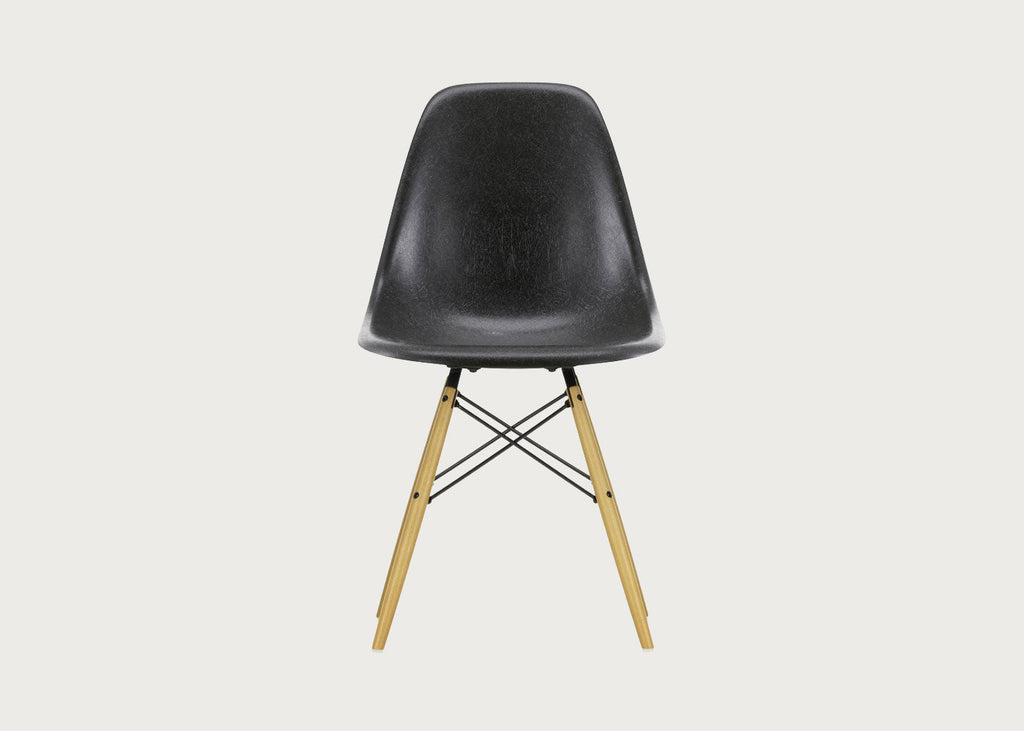 Eames DSW Fibreglass Chair