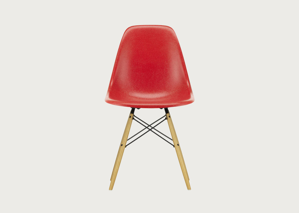 Eames DSW Fibreglass Chair