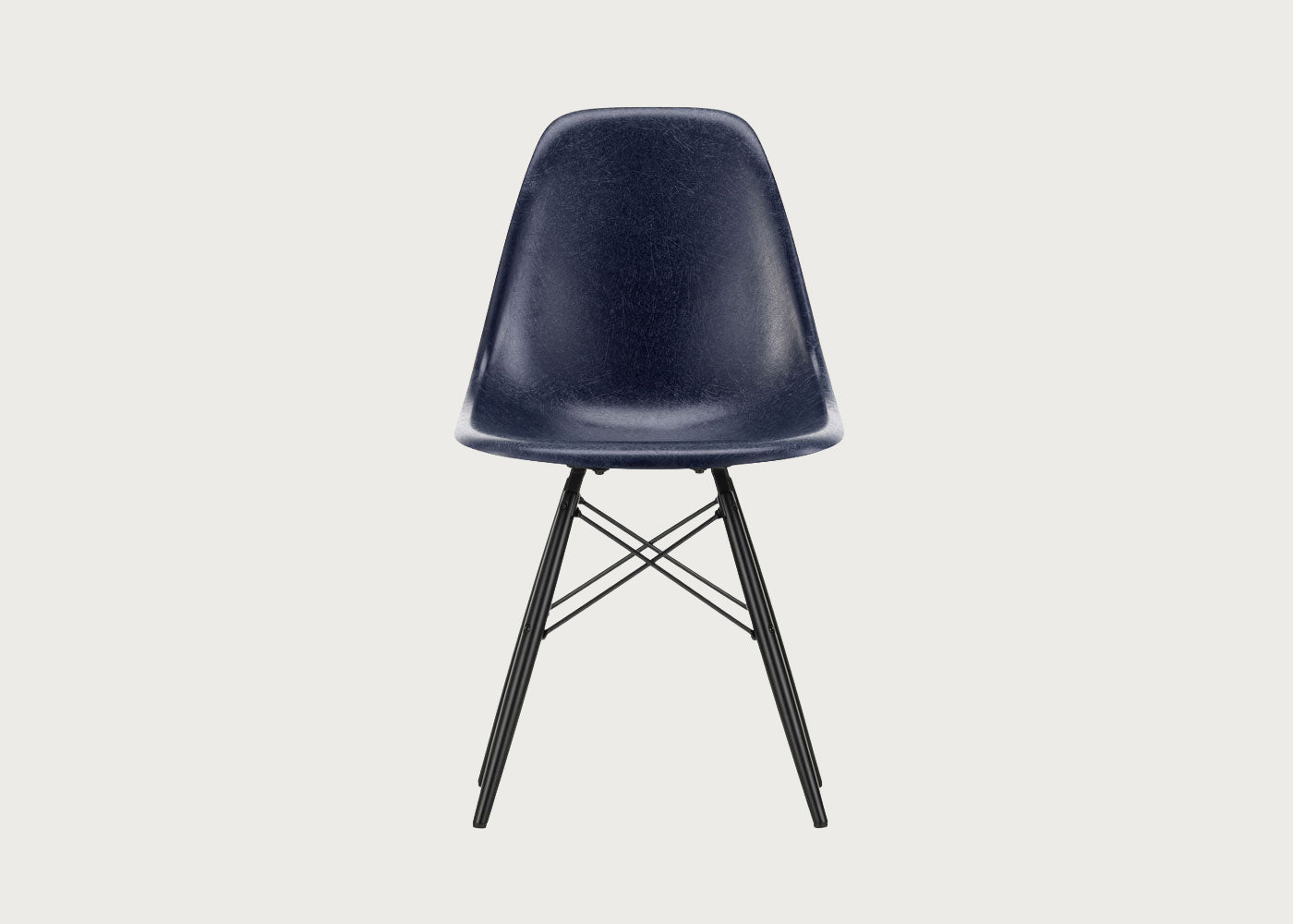 Eames DSW Fibreglass Chair