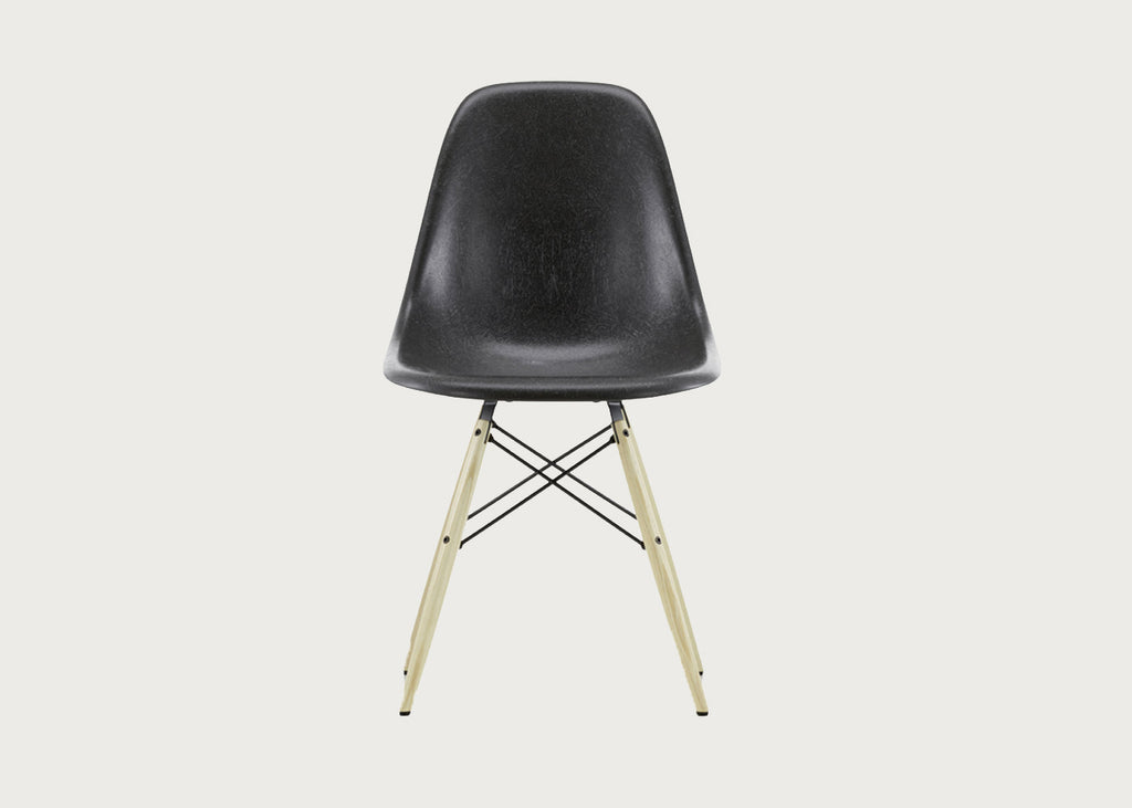 Eames DSW Fibreglass Chair