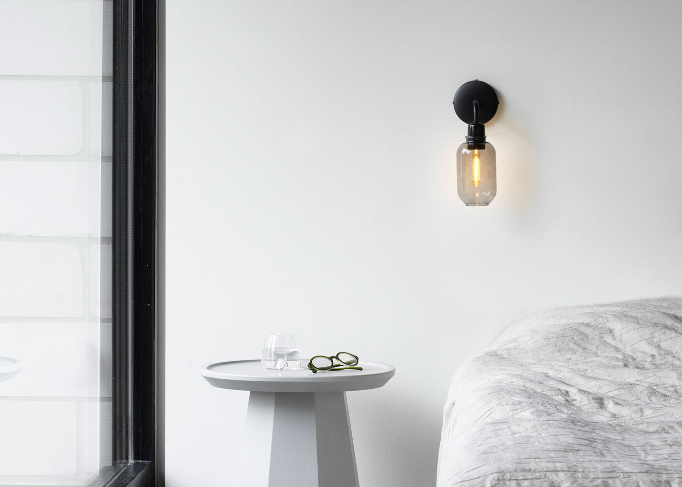 Amp Wall LIght Smoke/Black