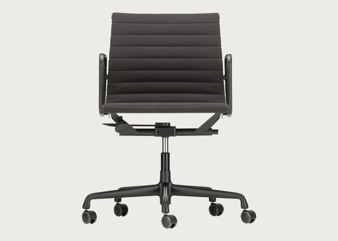 Aluminium Chair EA 117