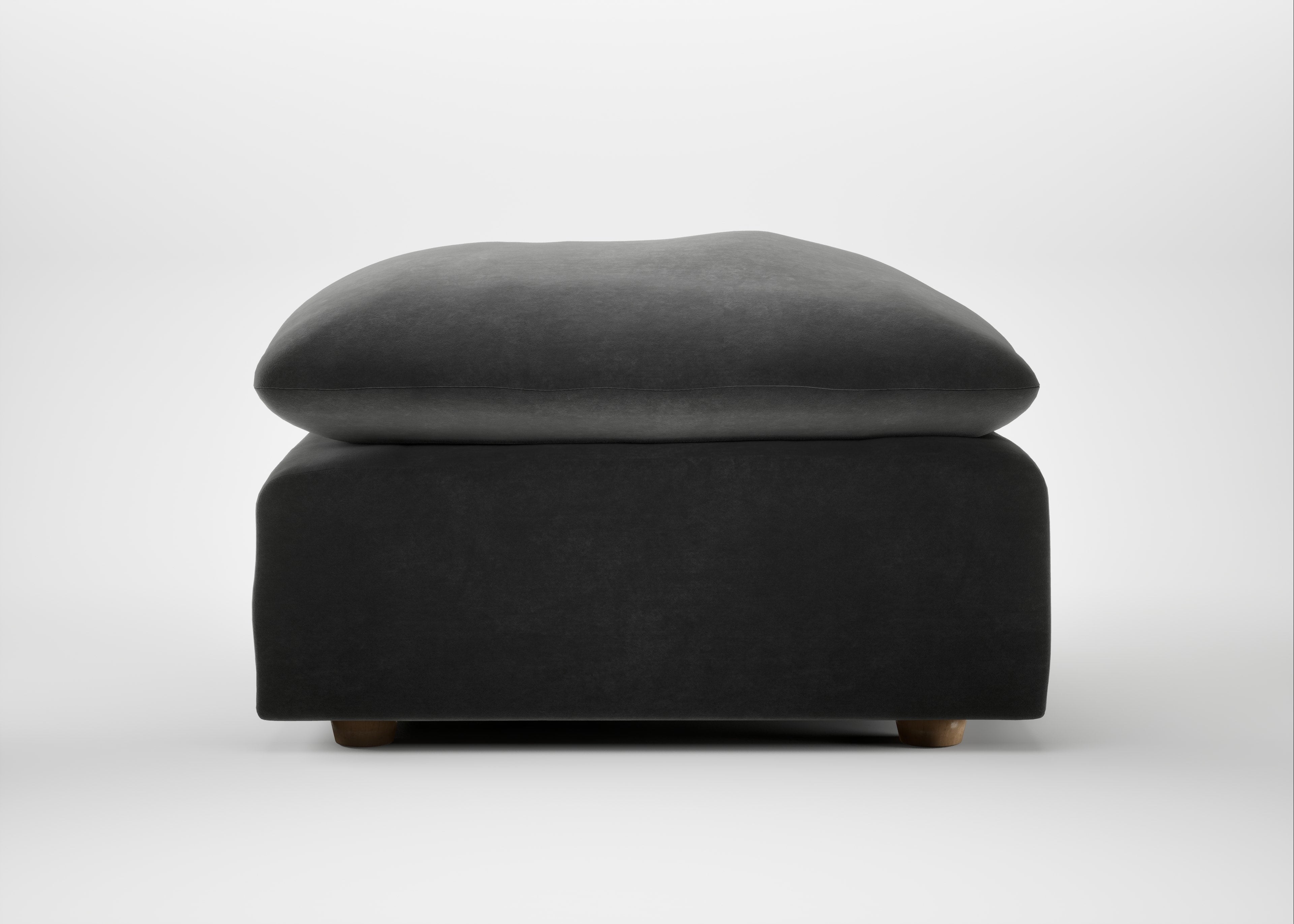 Astrid Ottoman
