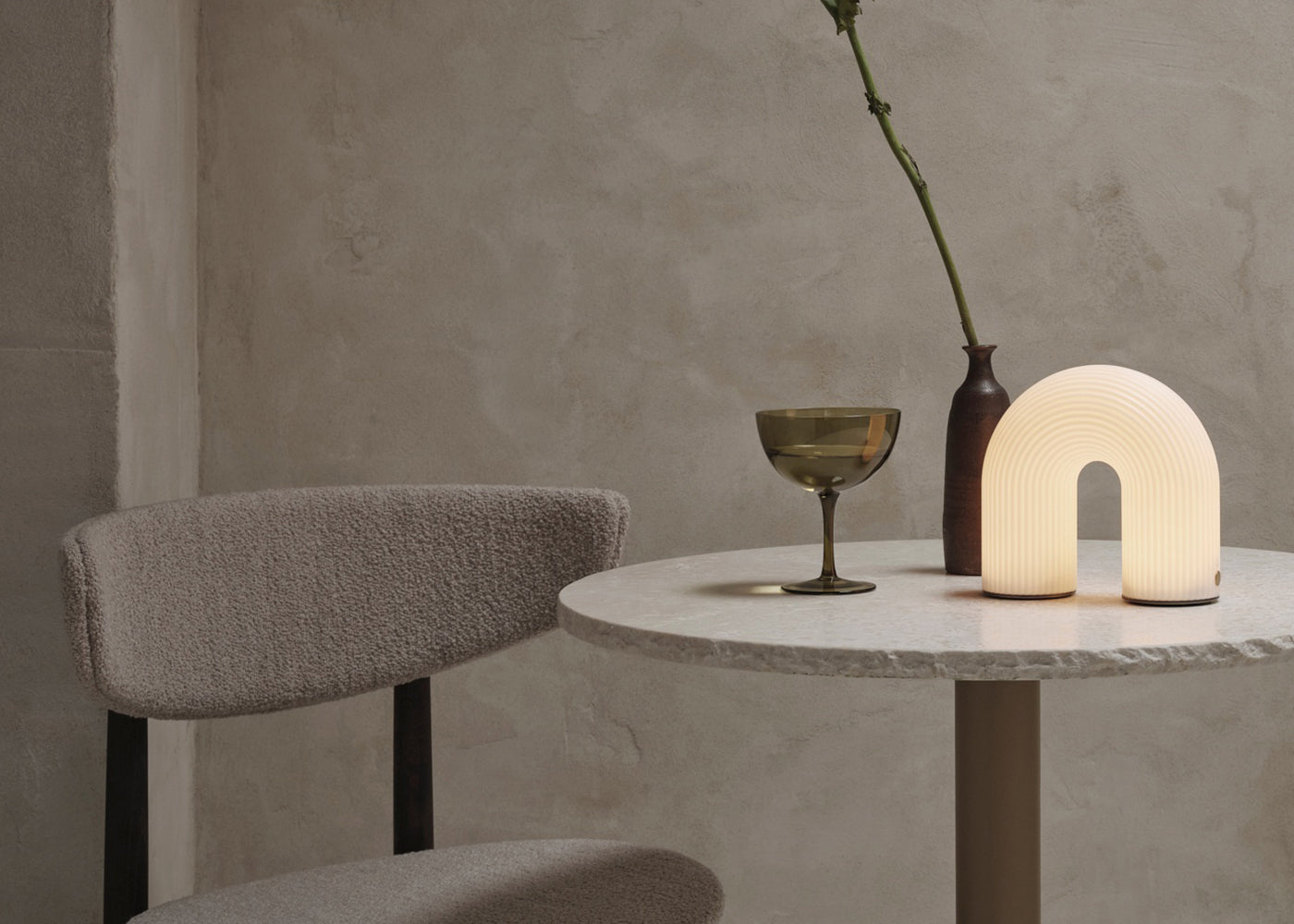 Vuelta LED Portable Table Lamp