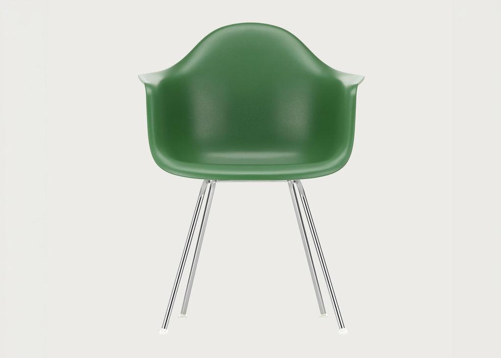 Eames Plastic Armchair RE DAX
