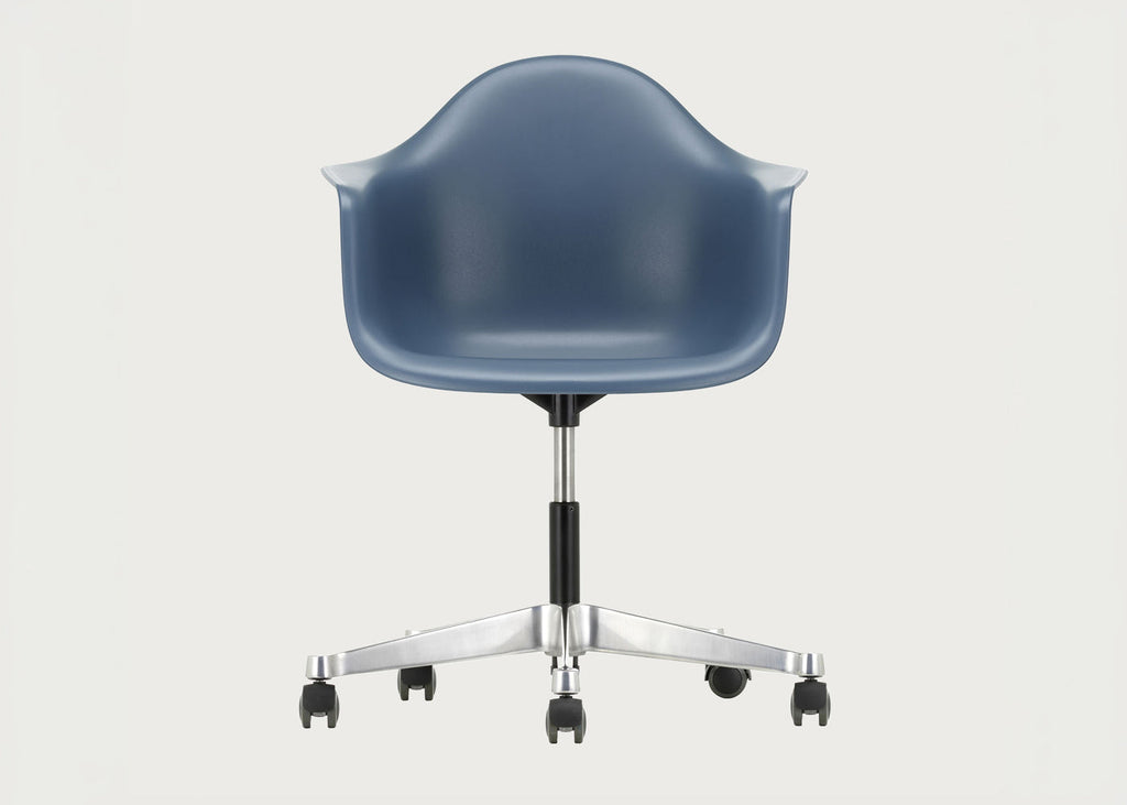Eames Plastic Armchair RE PACC