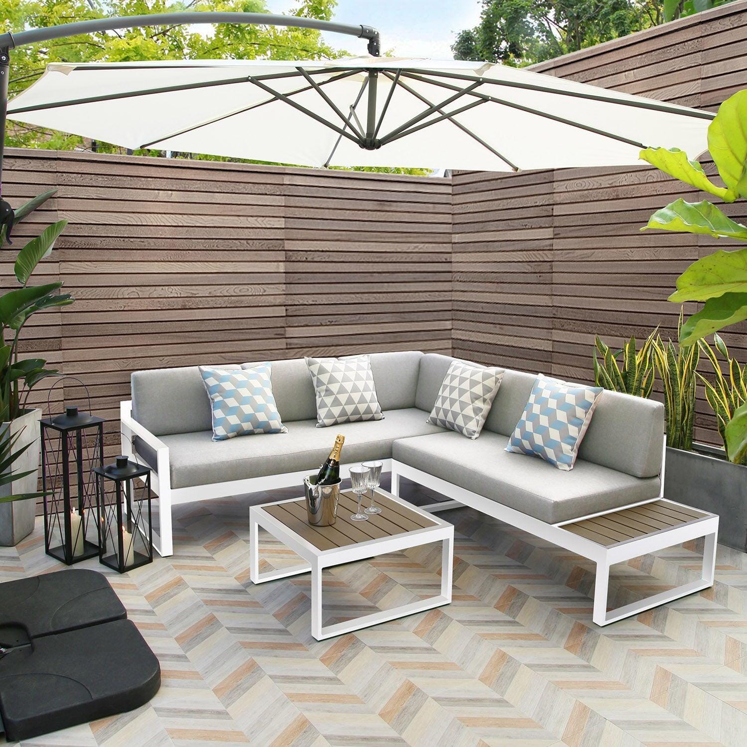 Outlet – Maia Garden Corner Sofa – White – Left Hand Assembly