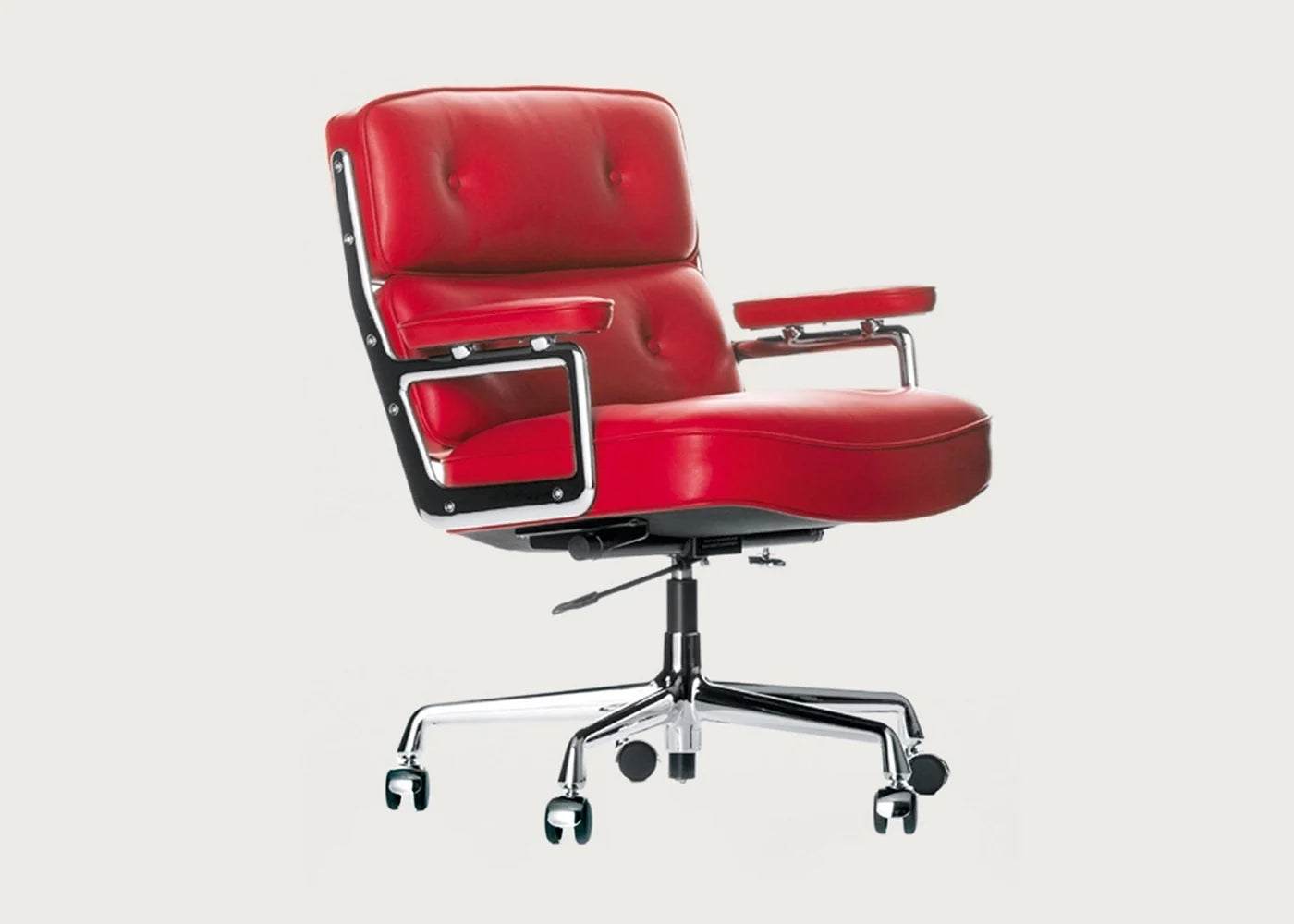 Eames ES 104 Lobby Chair