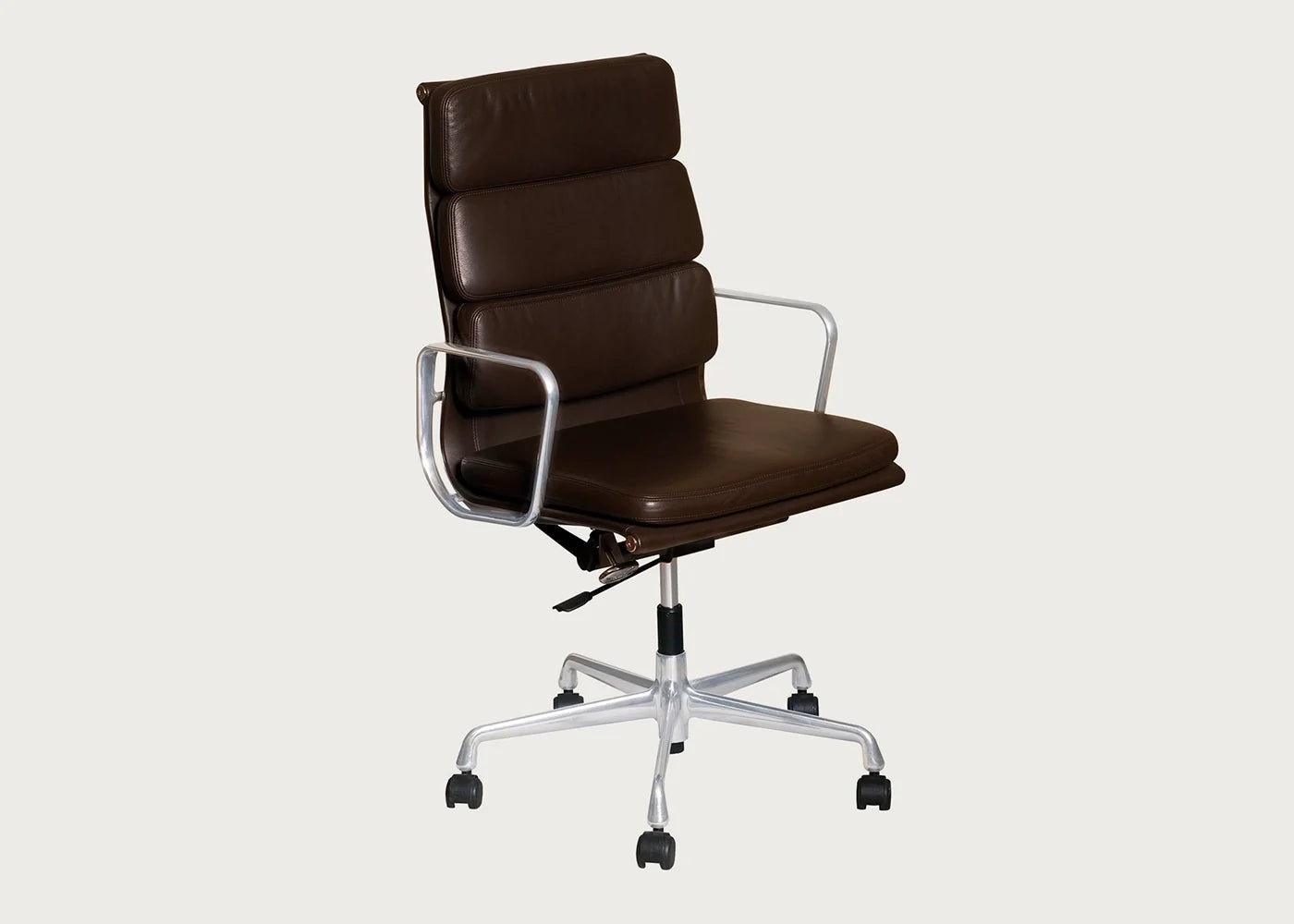 Eames EA219 Soft Pad Office Swivel Chair