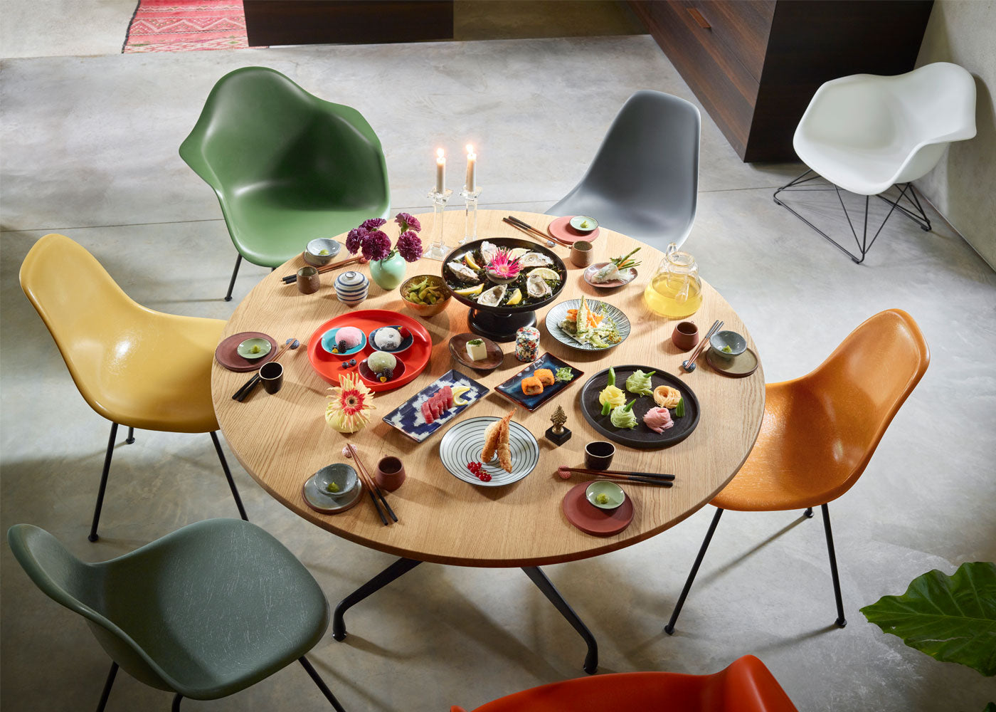 Eames Plastic Armchair RE DAX