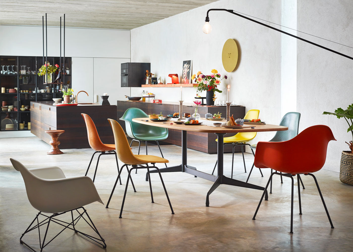 Eames Plastic Armchair RE DAX
