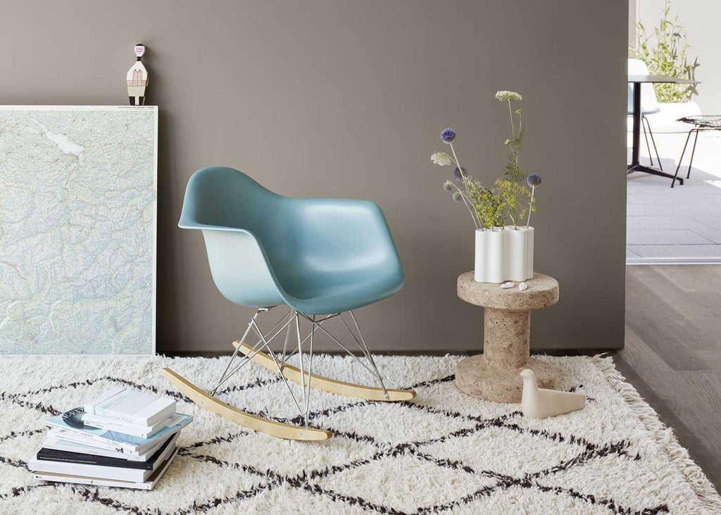 Eames Plastic Armchair RE RAR