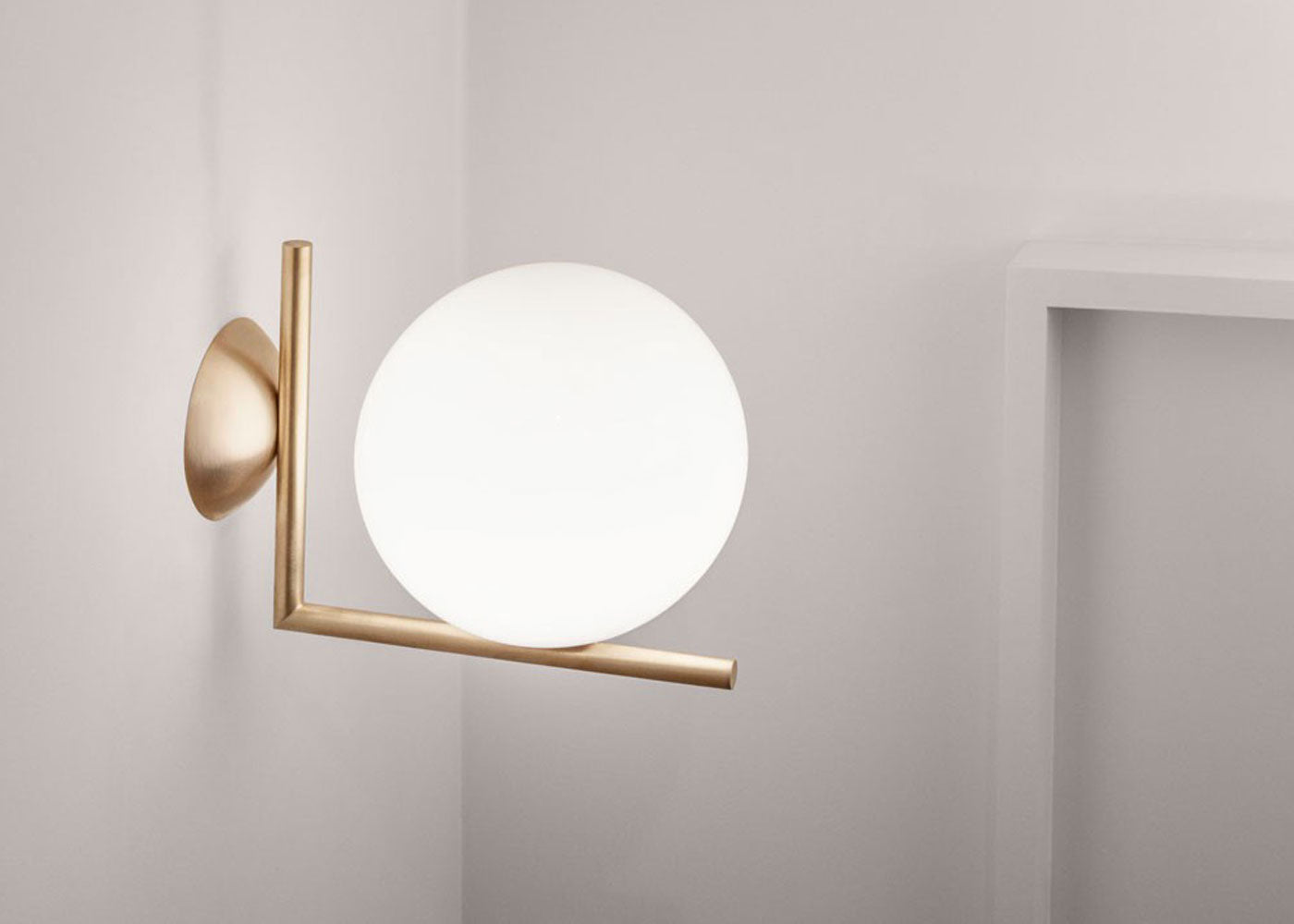 IC W2 Wall Light