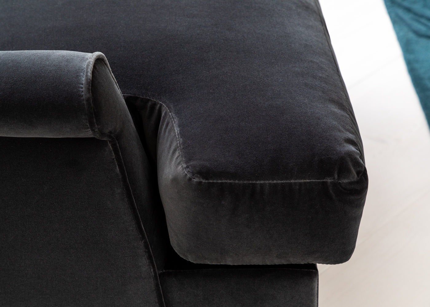 Oscar Formal Armchair