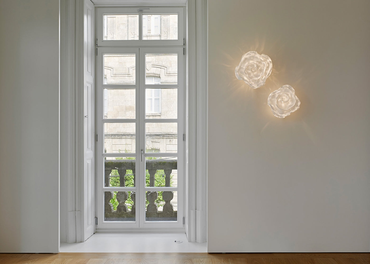Nevo Wall Light