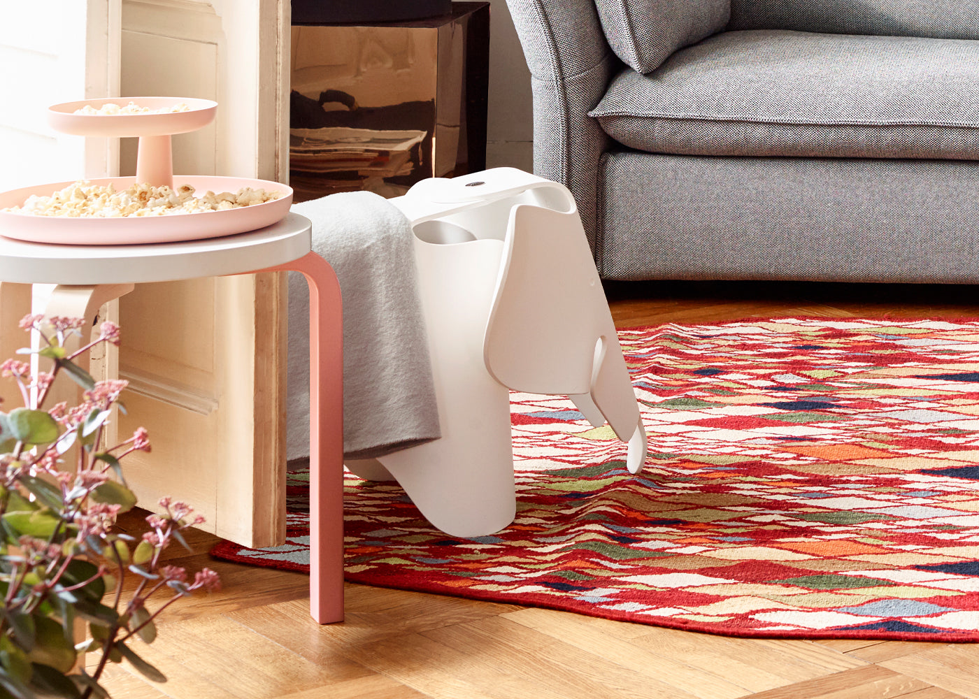 Eames Elephant Stool RE