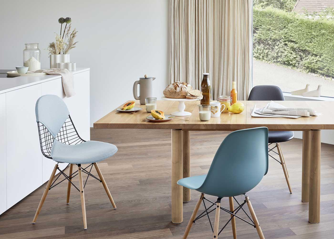 Eames Wire Chair DKW2