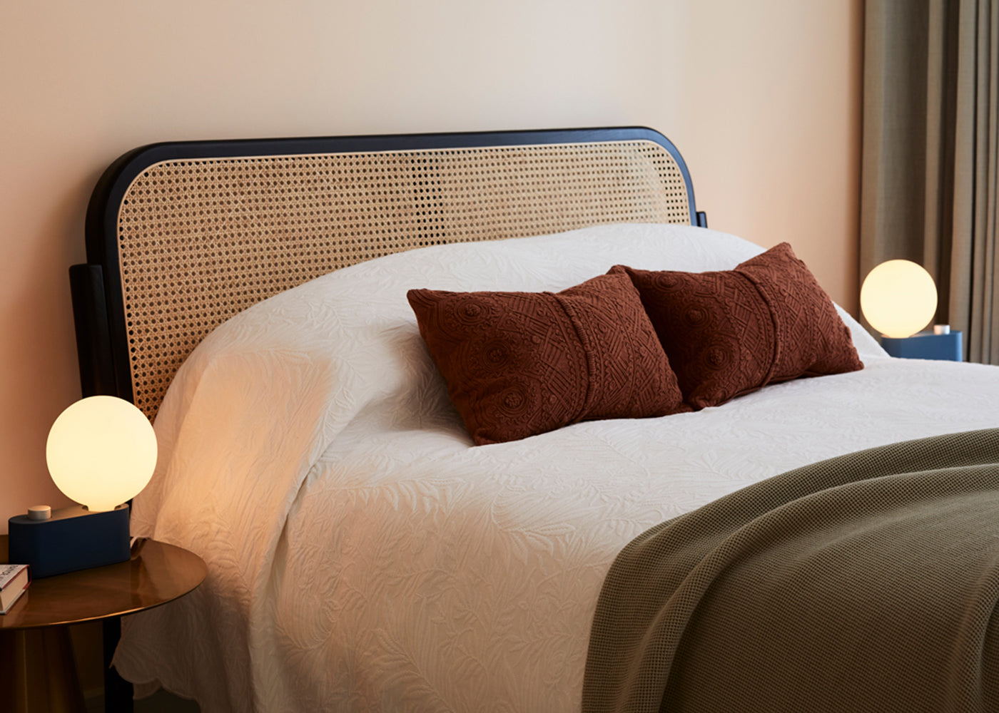 Alumina Table and Wall Lamp