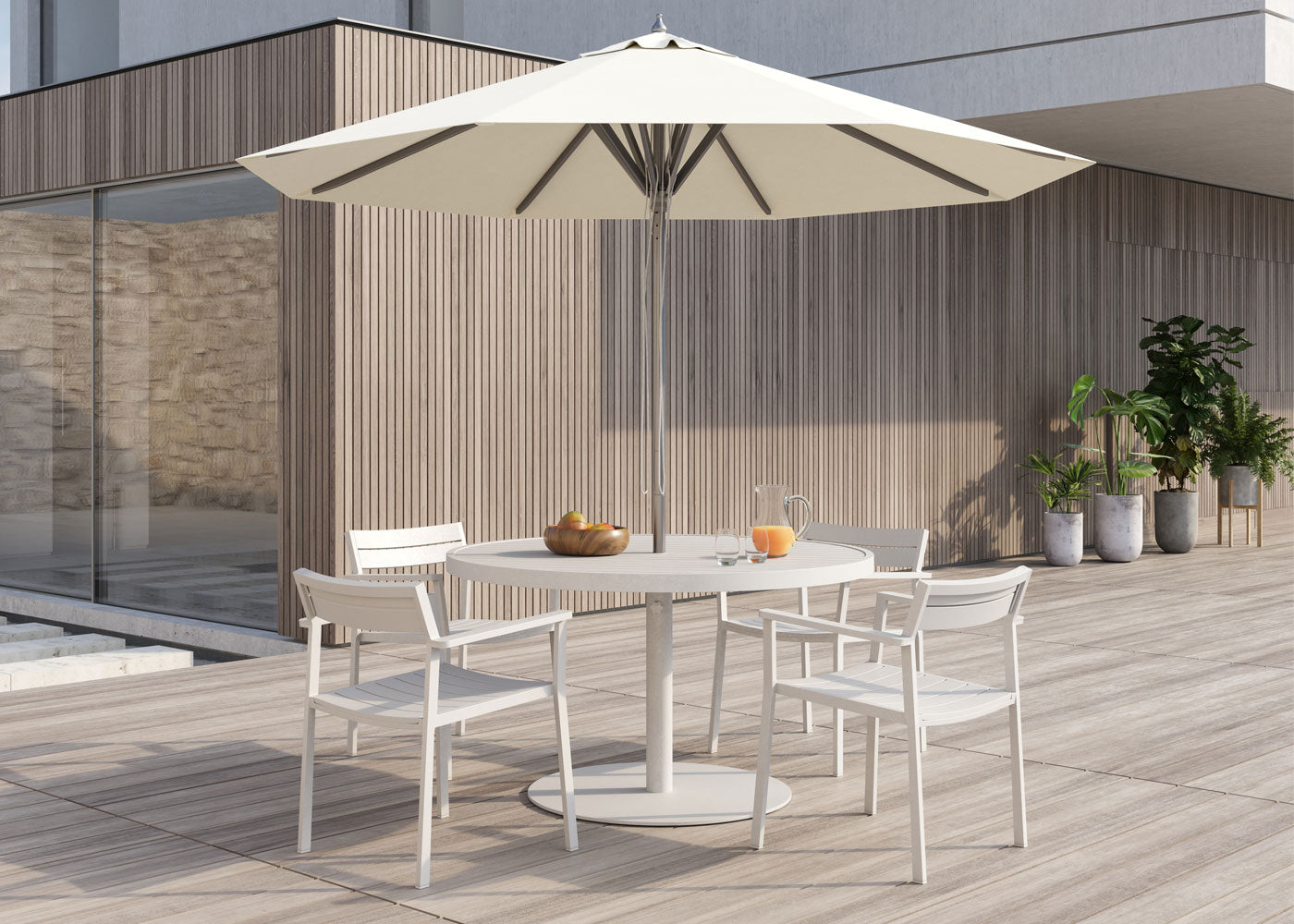 Eos Outdoor Round Dining Table