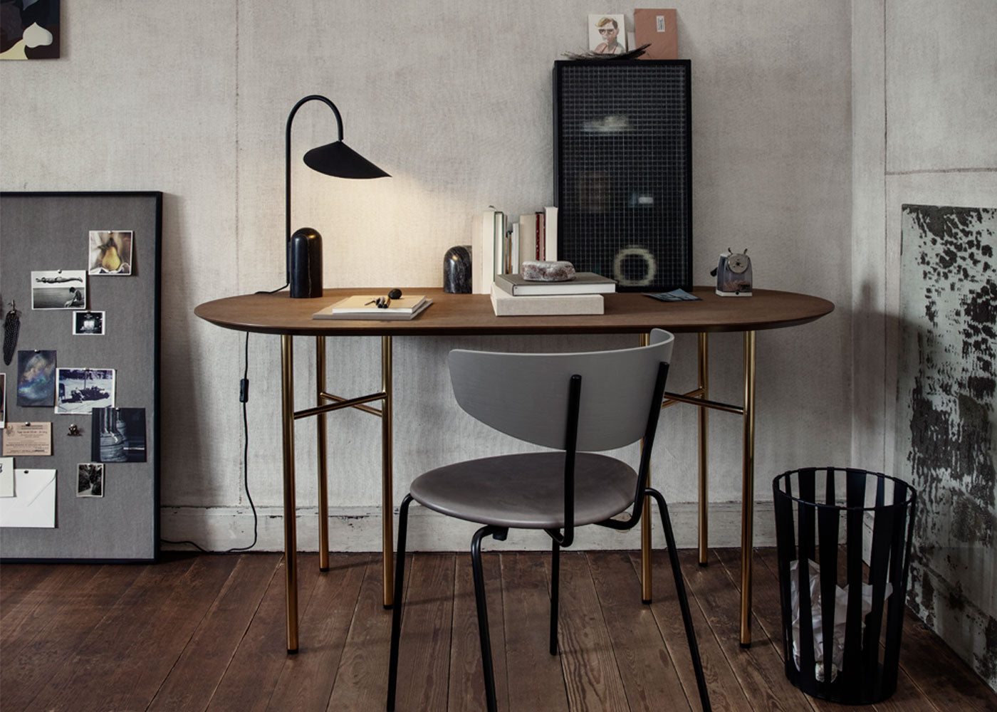 Arum Table Lamp