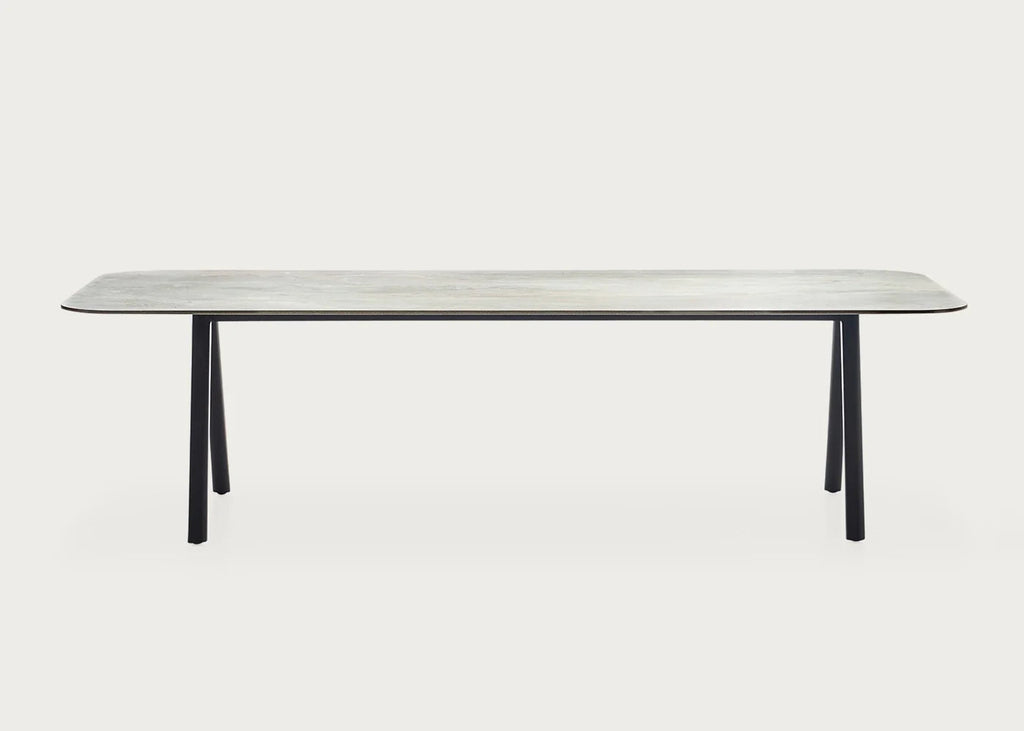 Kodo Outdoor Dining Table