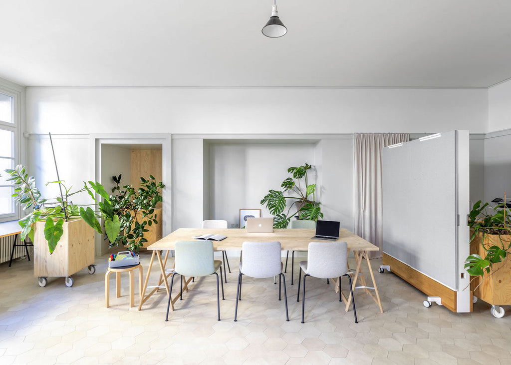 HAL Soft Tube Chair