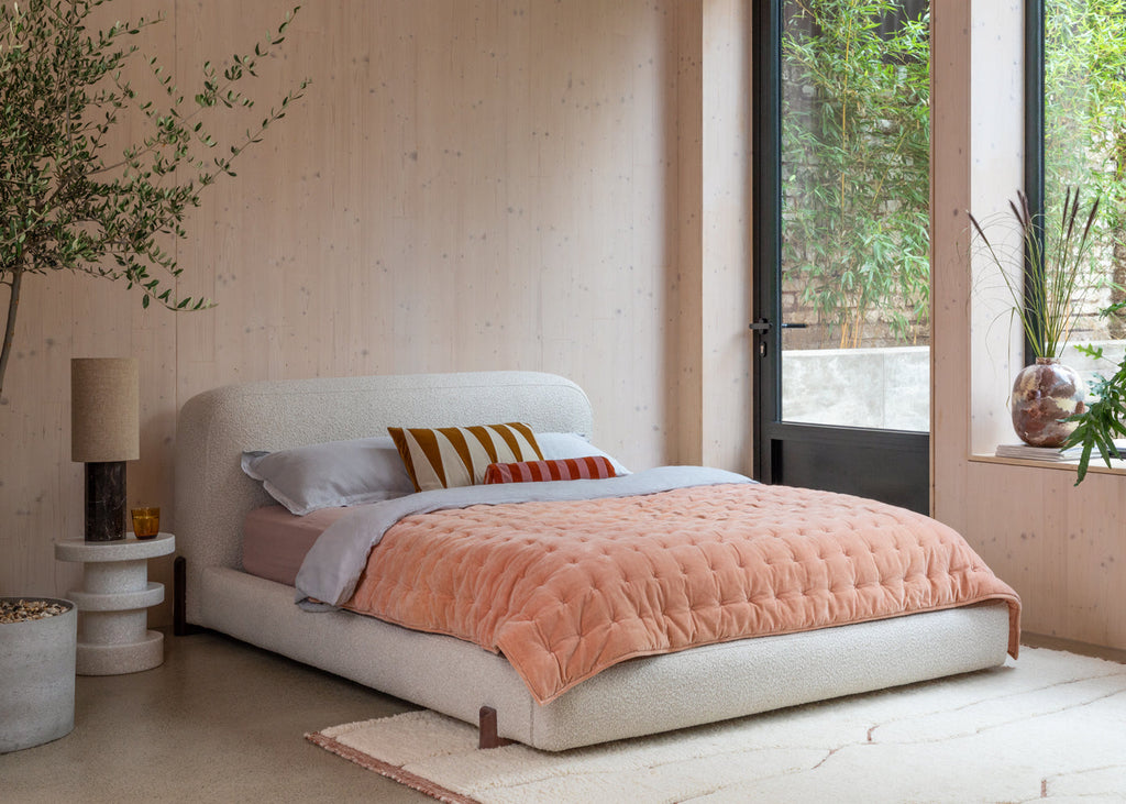 Velvet Quilt Dusky Pink