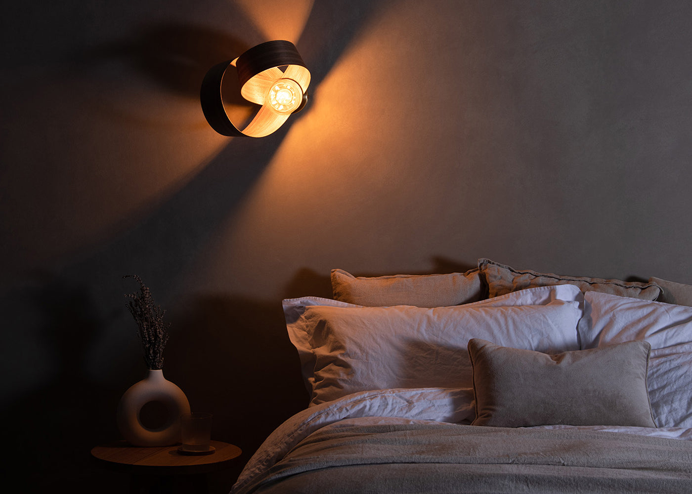 Verso Wall Light