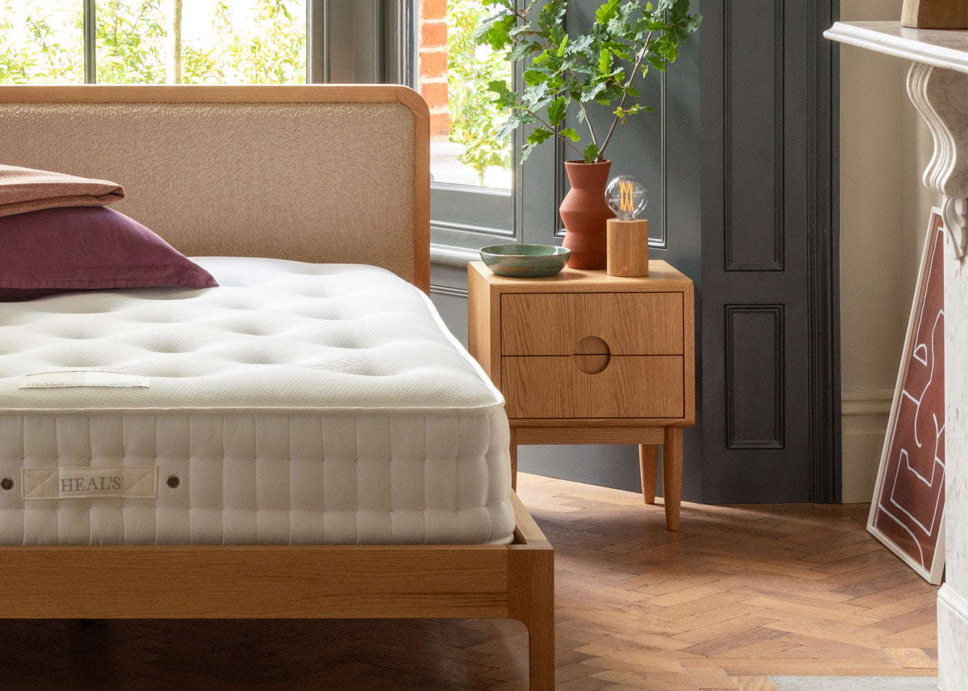 Amira Bedside Table