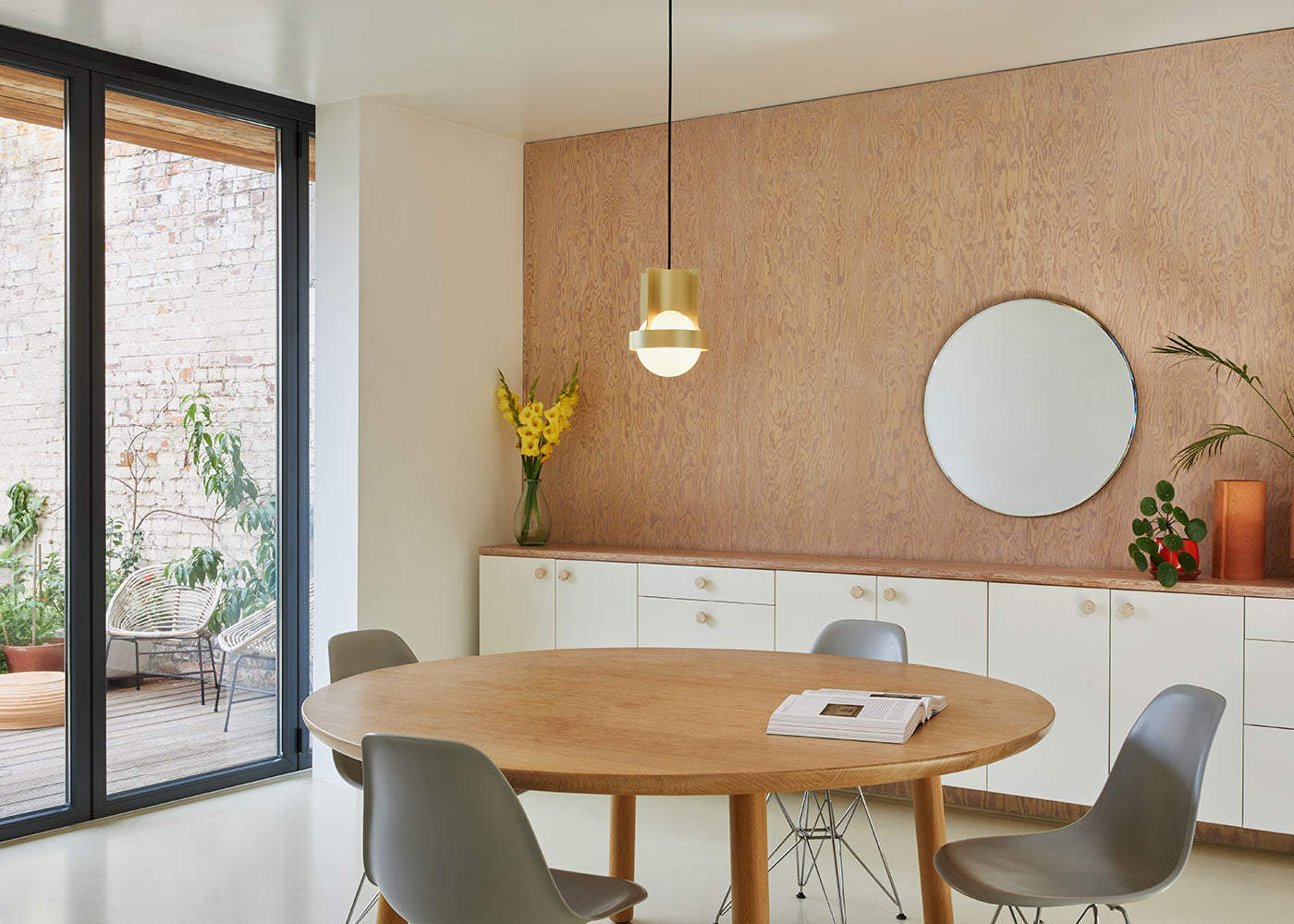 Loop Single Pendant Light Large Gold