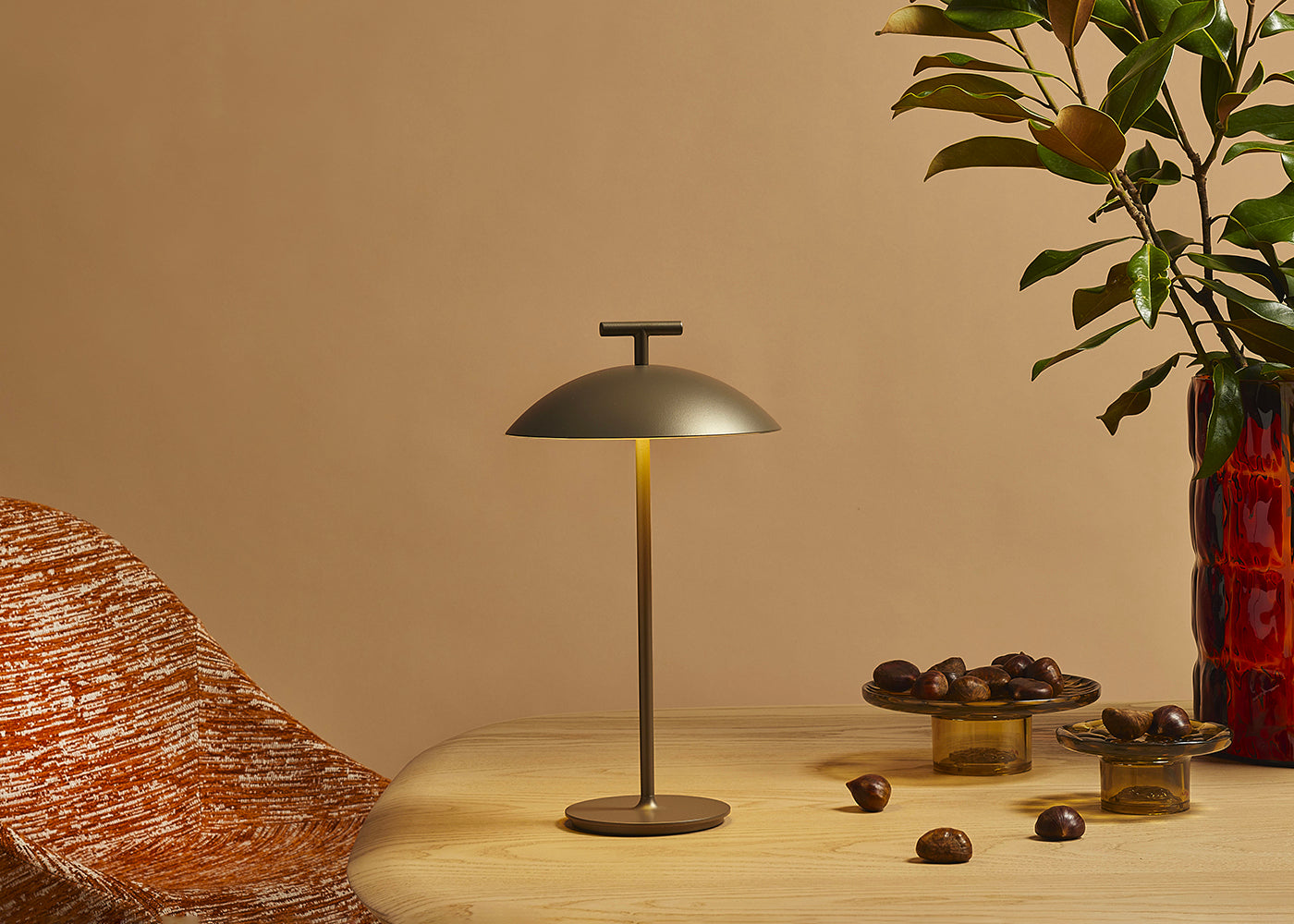 Geen-A LED Portable Table Lamp