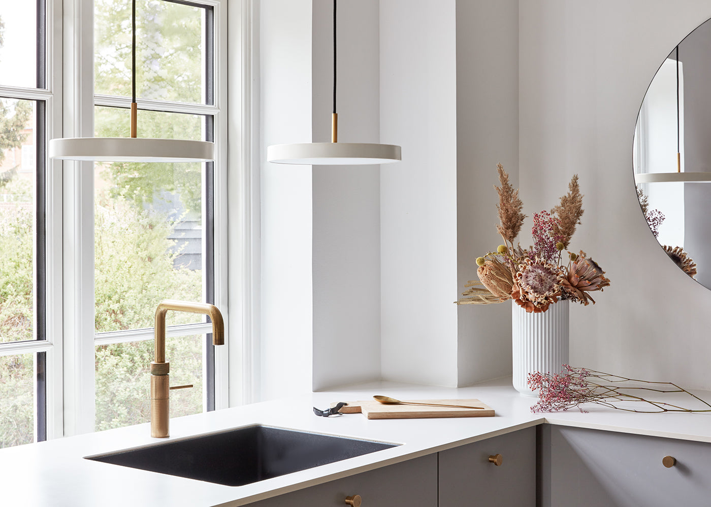 Asteria LED Pendant Light Medium Brass