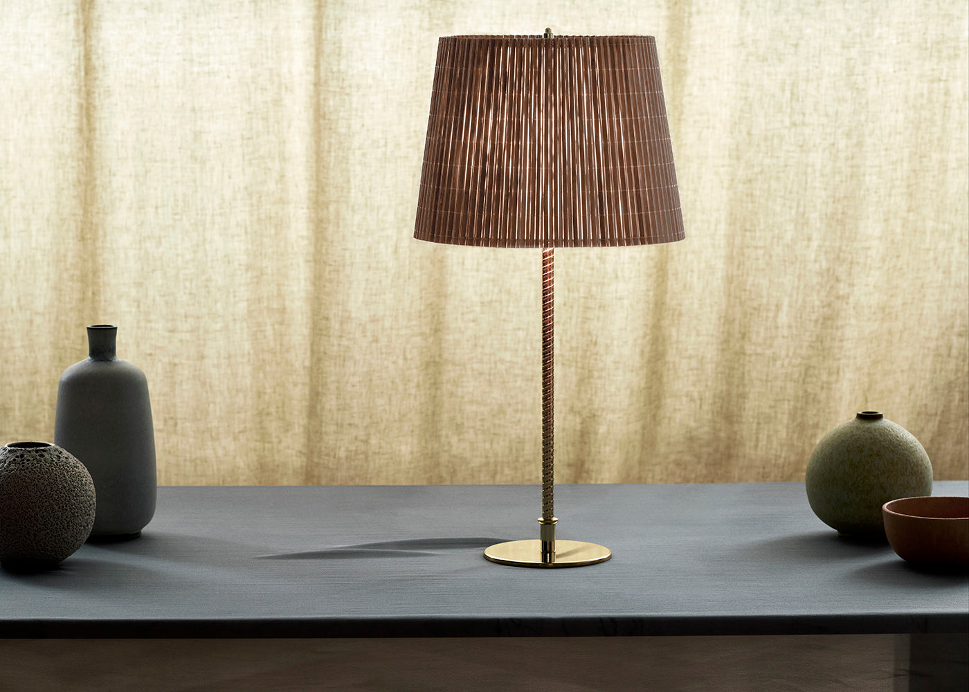 9205 Table Lamp