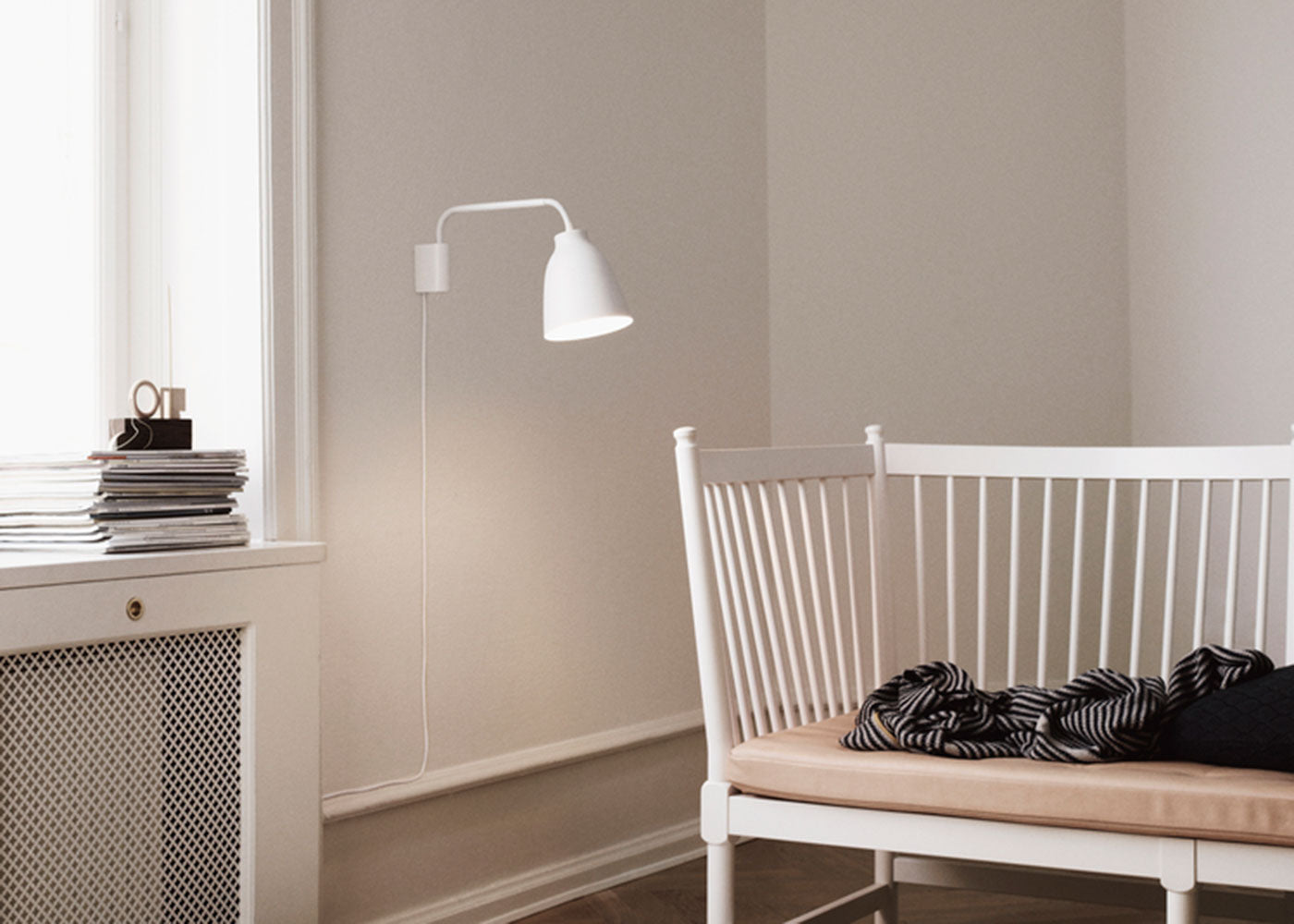 Caravaggio Read Wall Light