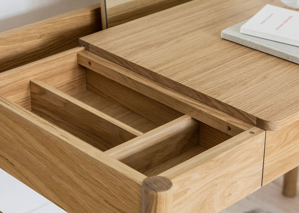 Pala Dressing Table