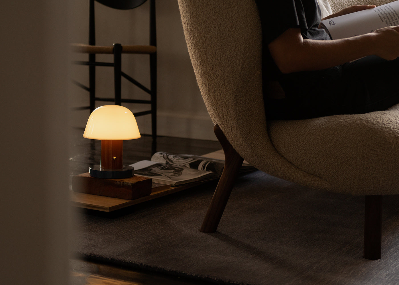 Setago Portable Table Lamp JH27