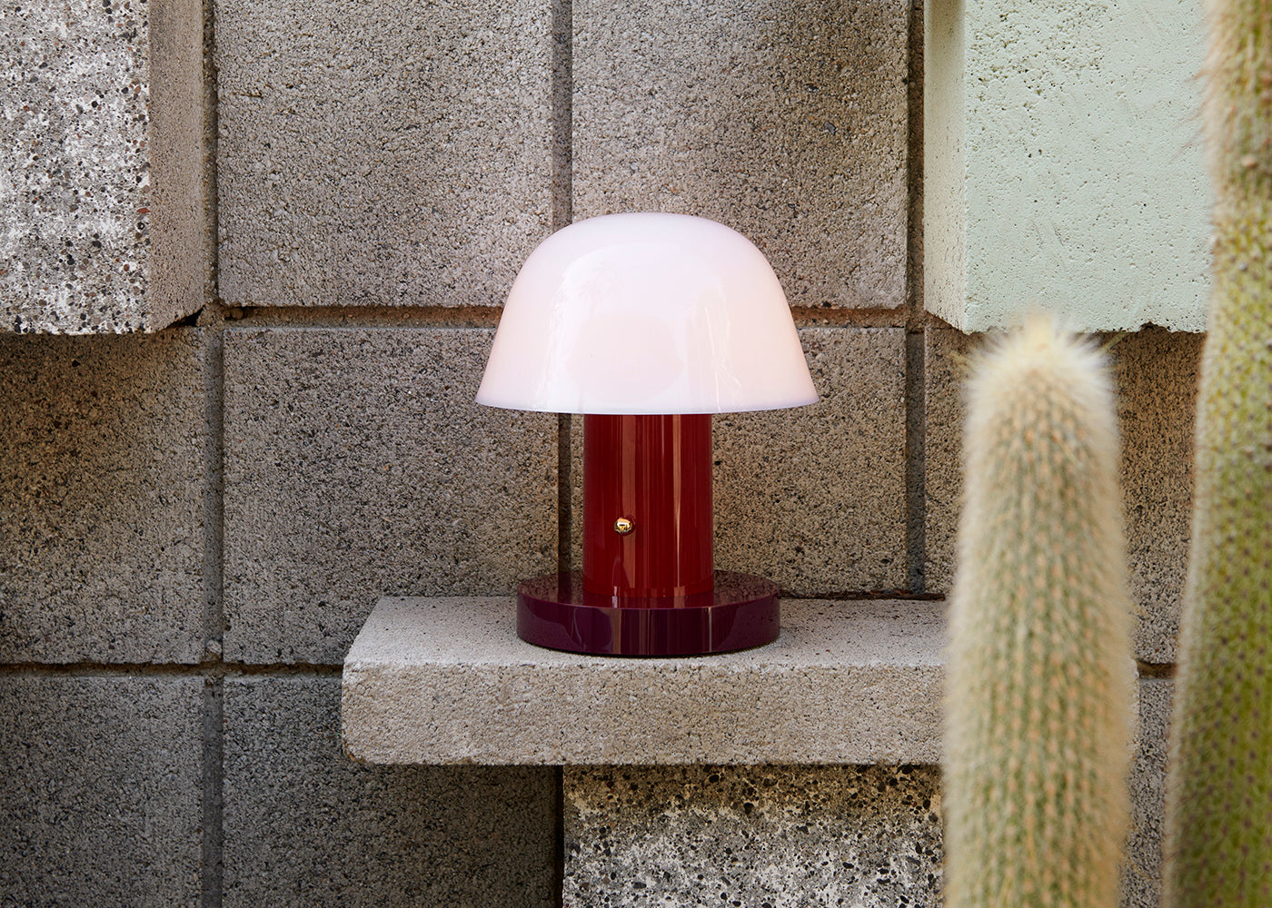 Setago Portable Table Lamp JH27