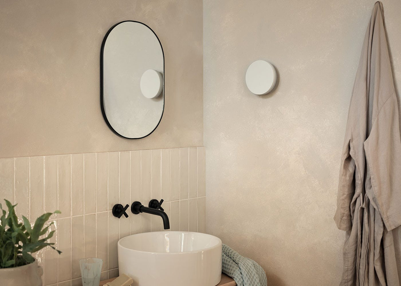Outdoor/Bathroom LED Wall Light Circle White