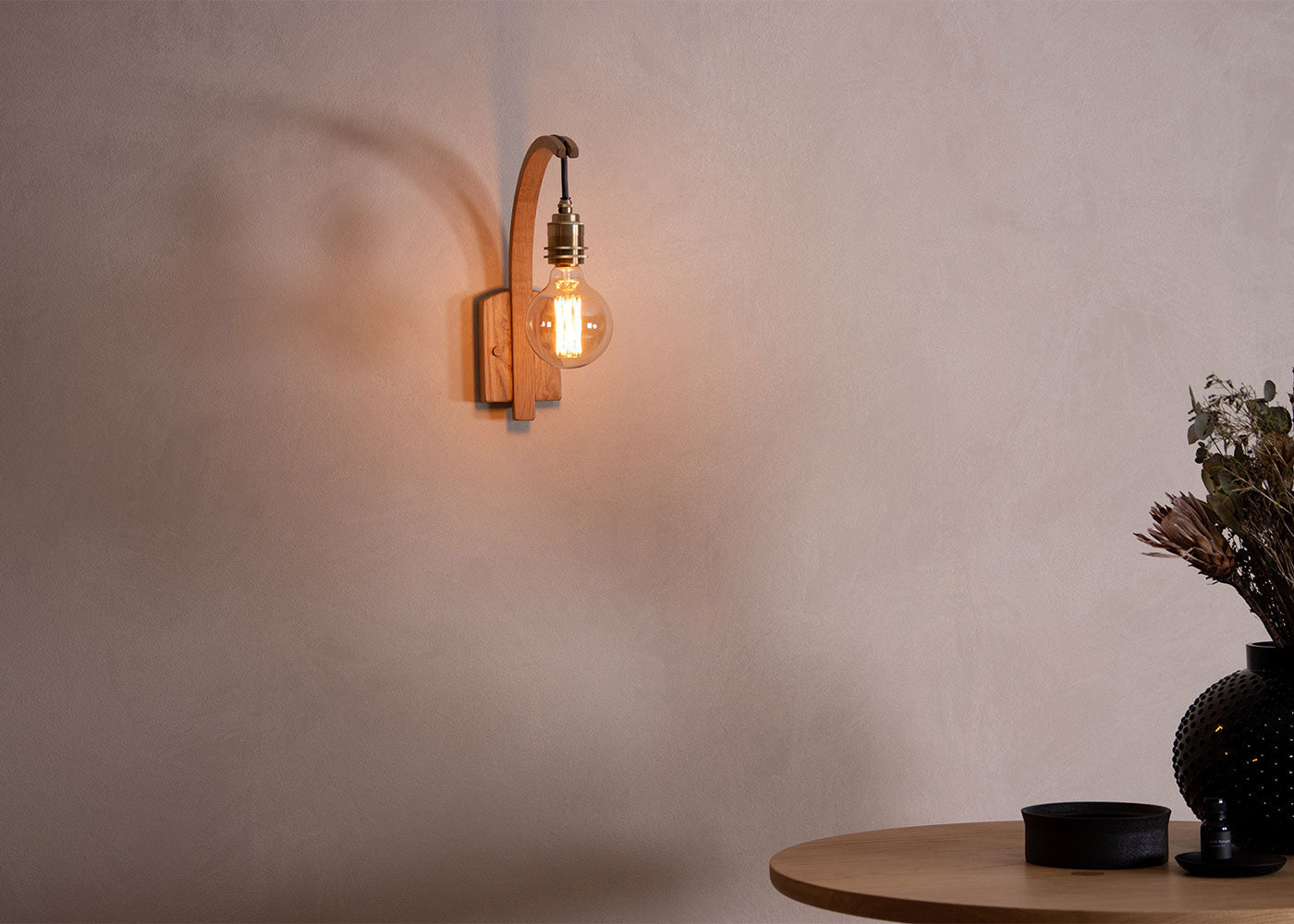Hanter Wall Light