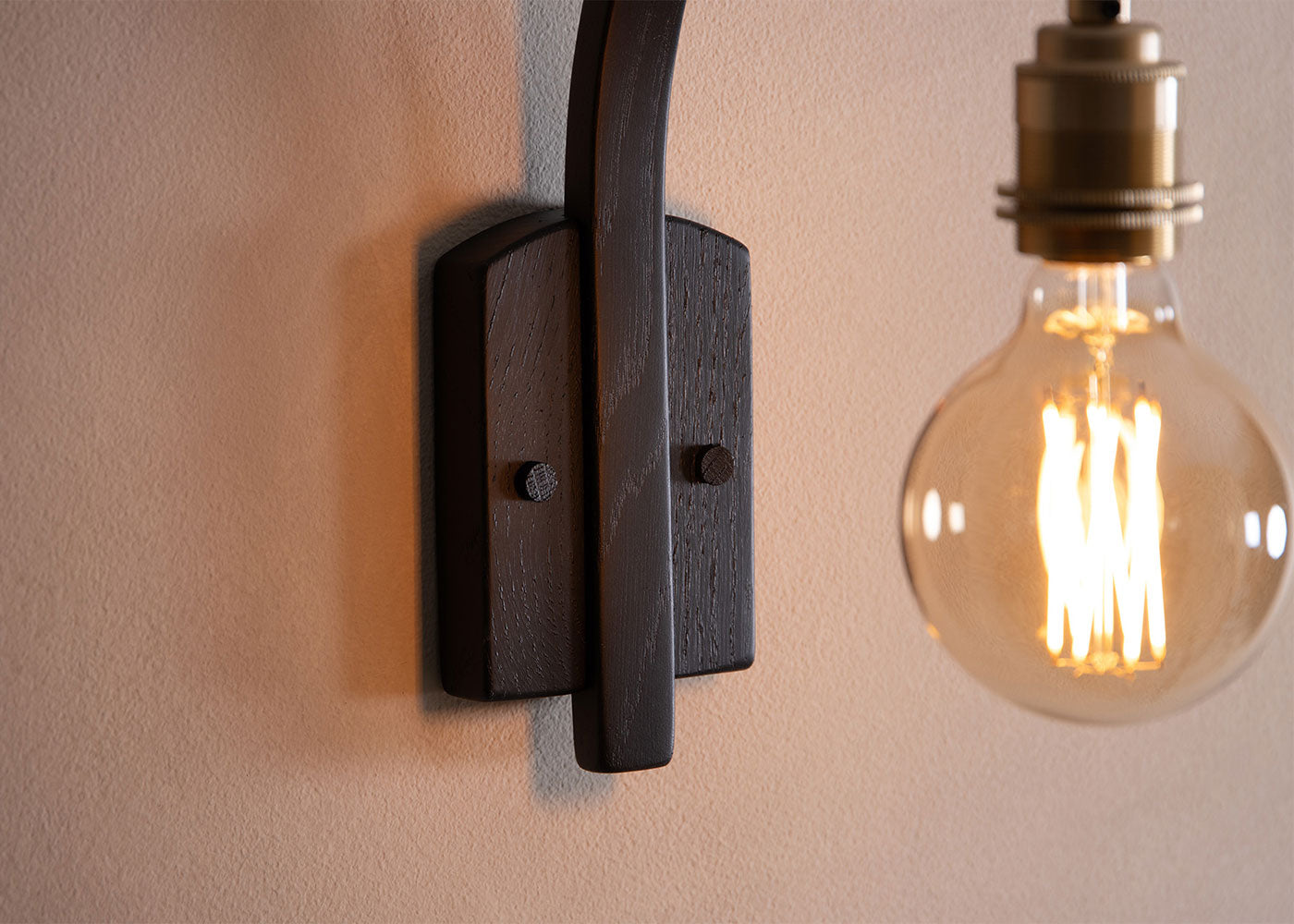 Hanter Wall Light