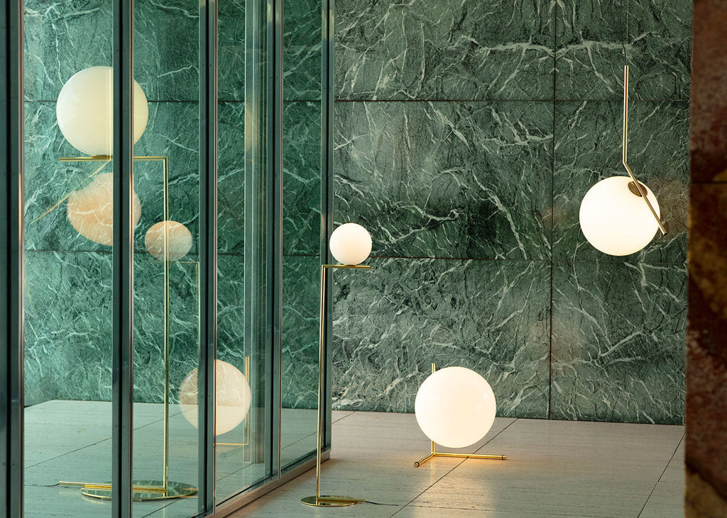 IC T3 Table Lamp