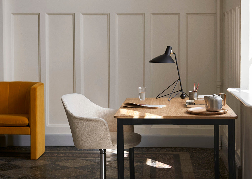 Tripod Table Lamp