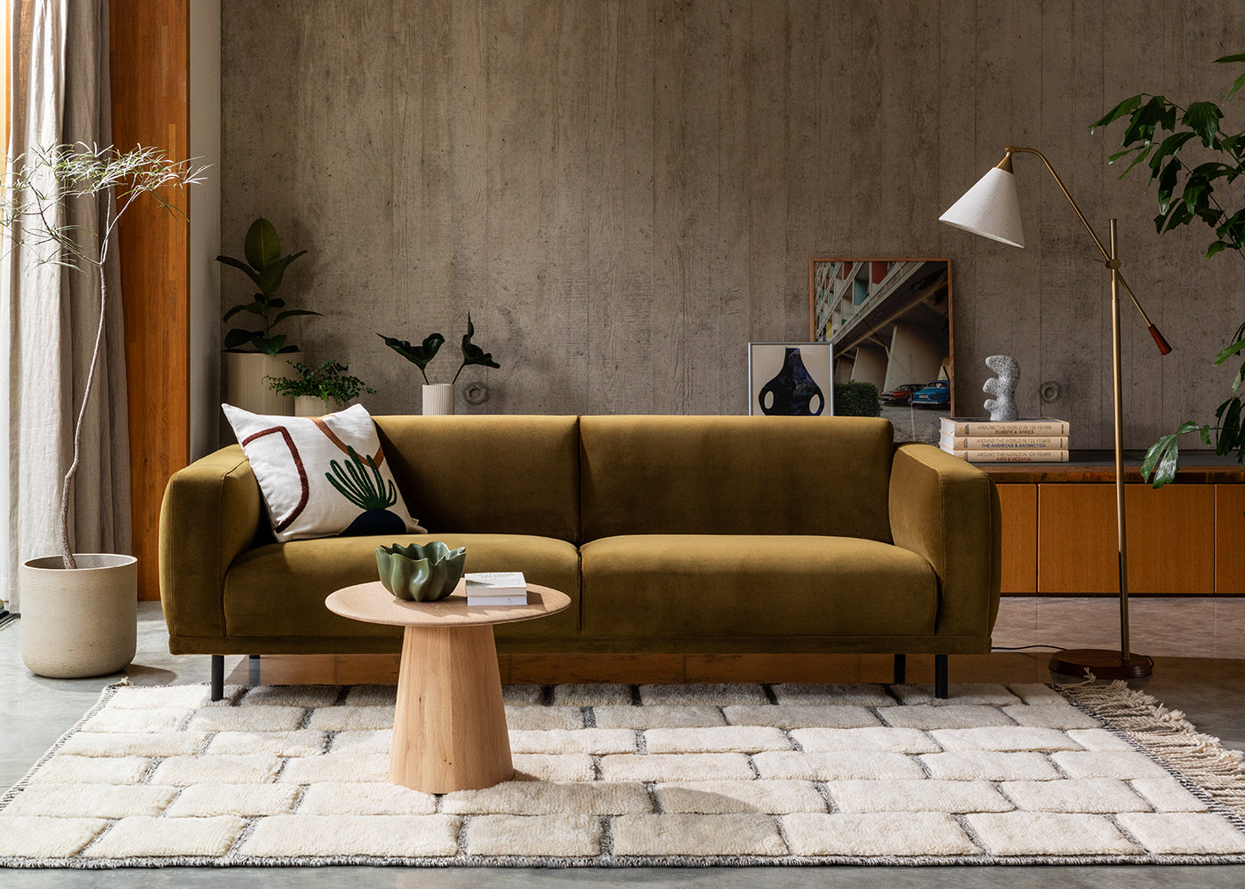 Harri Armchair