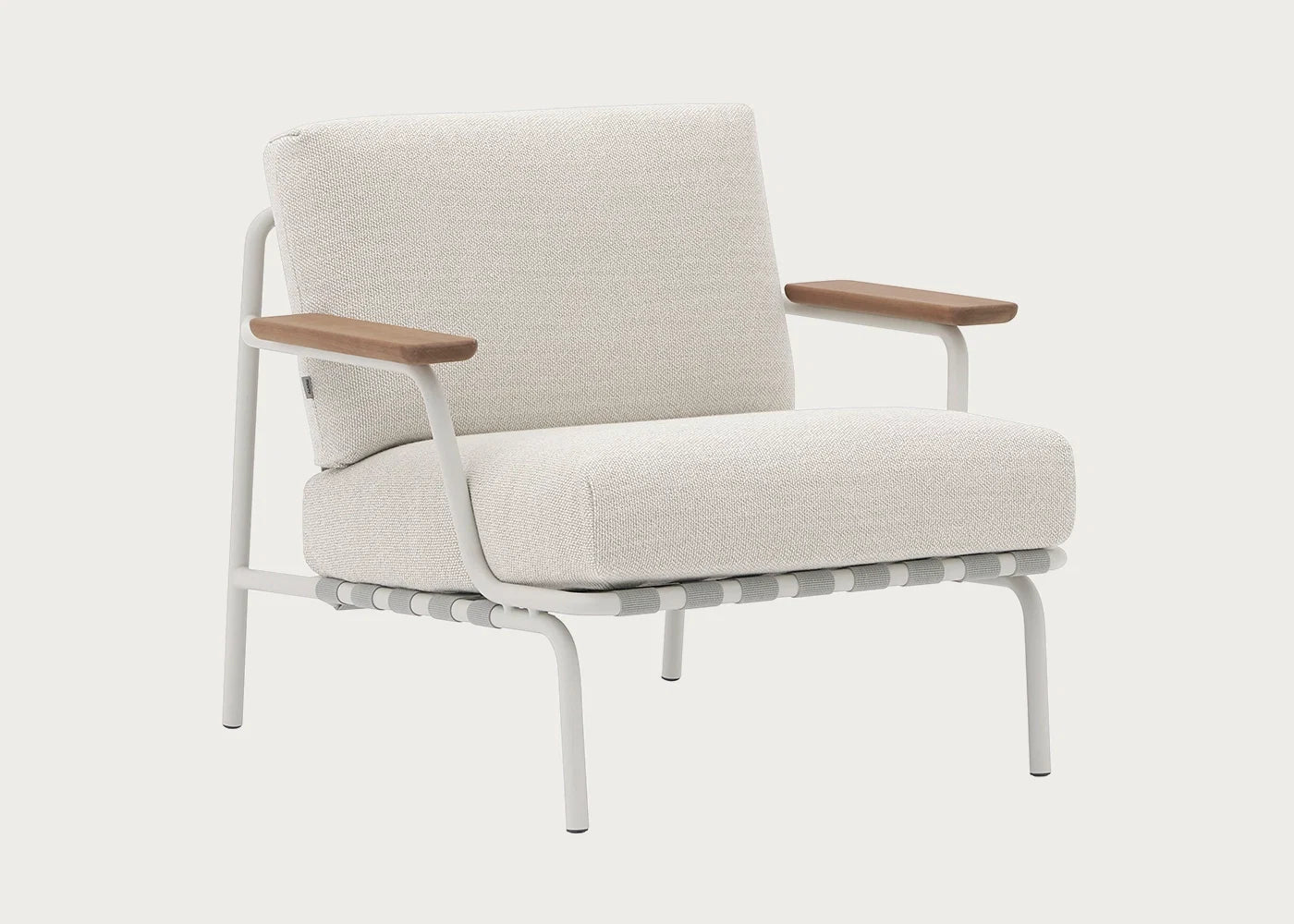 Settle Outdoor Lounge Chair