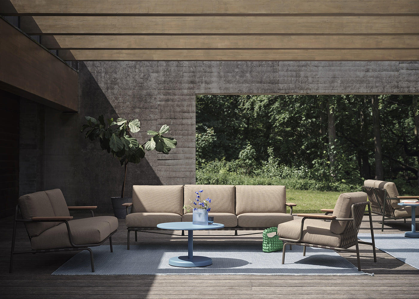 Settle Outdoor 3 Seater Sofa