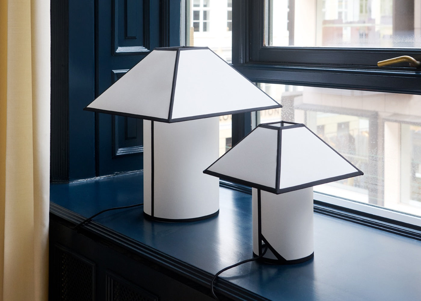Ava Pyramid Table Lamp