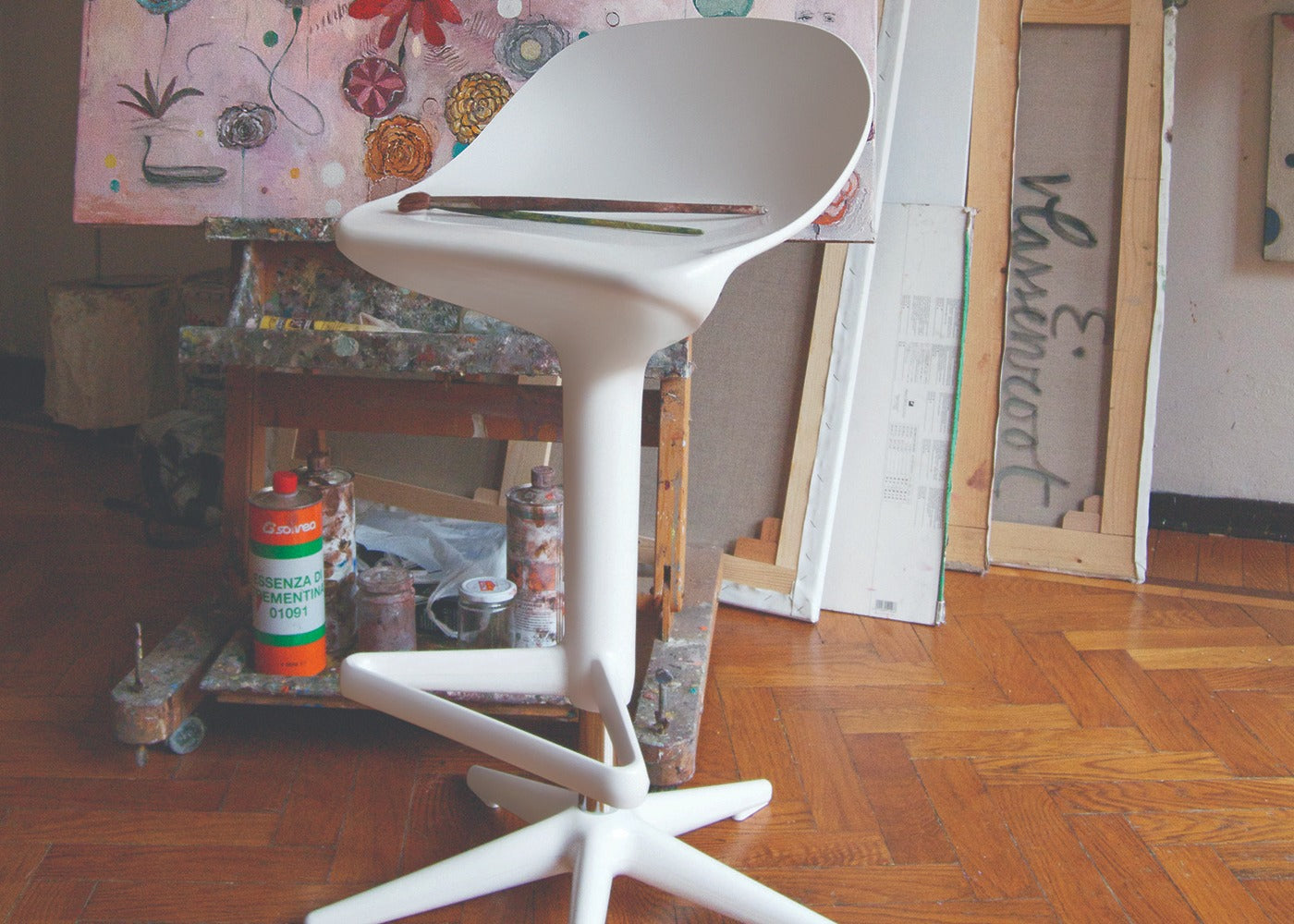 Spoon Bar Stool