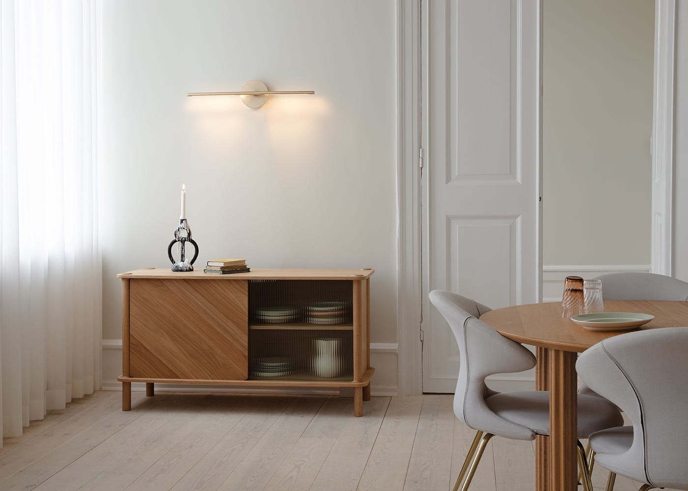 Omni LED Wall Light