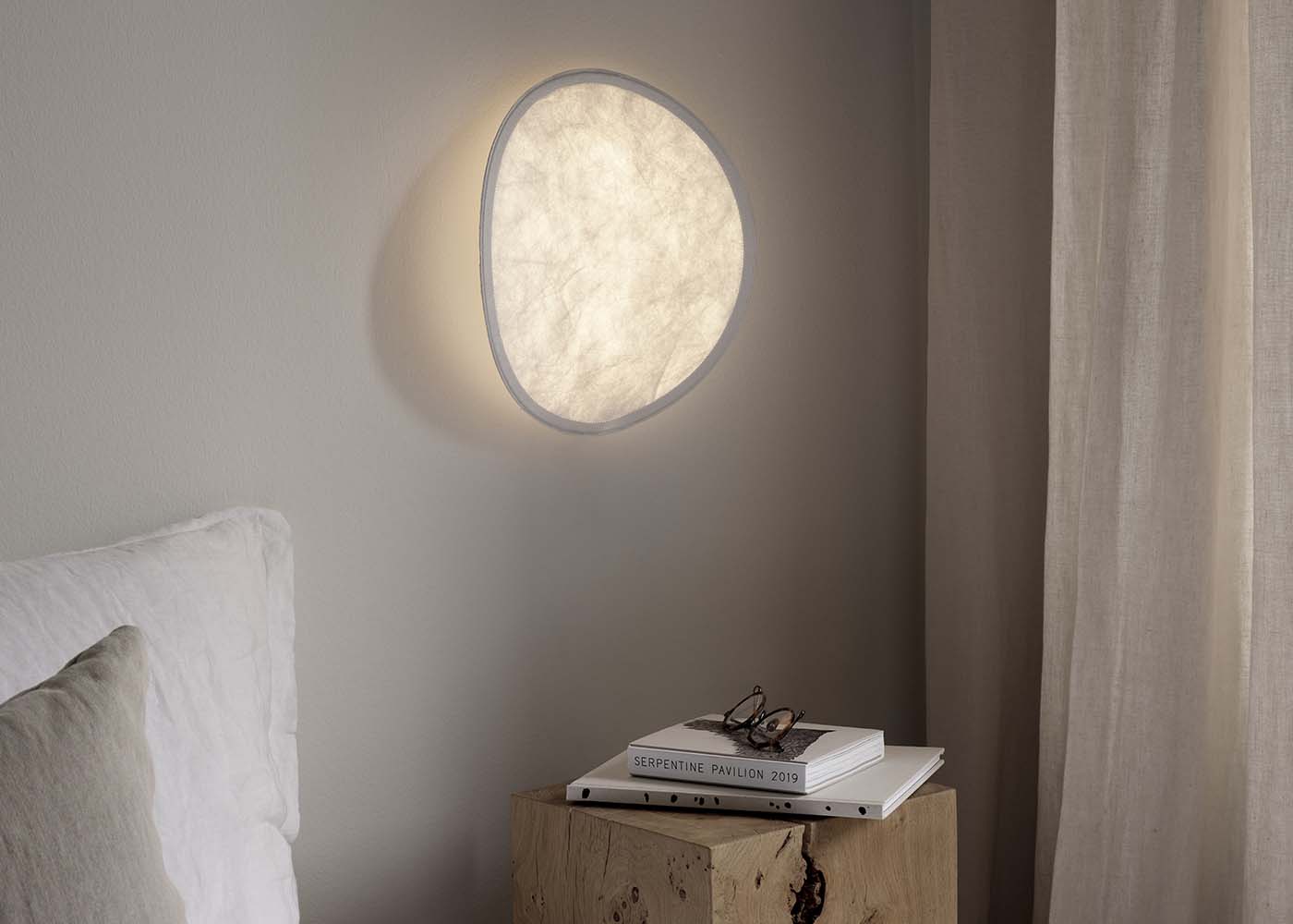 Tense LED Wall Light