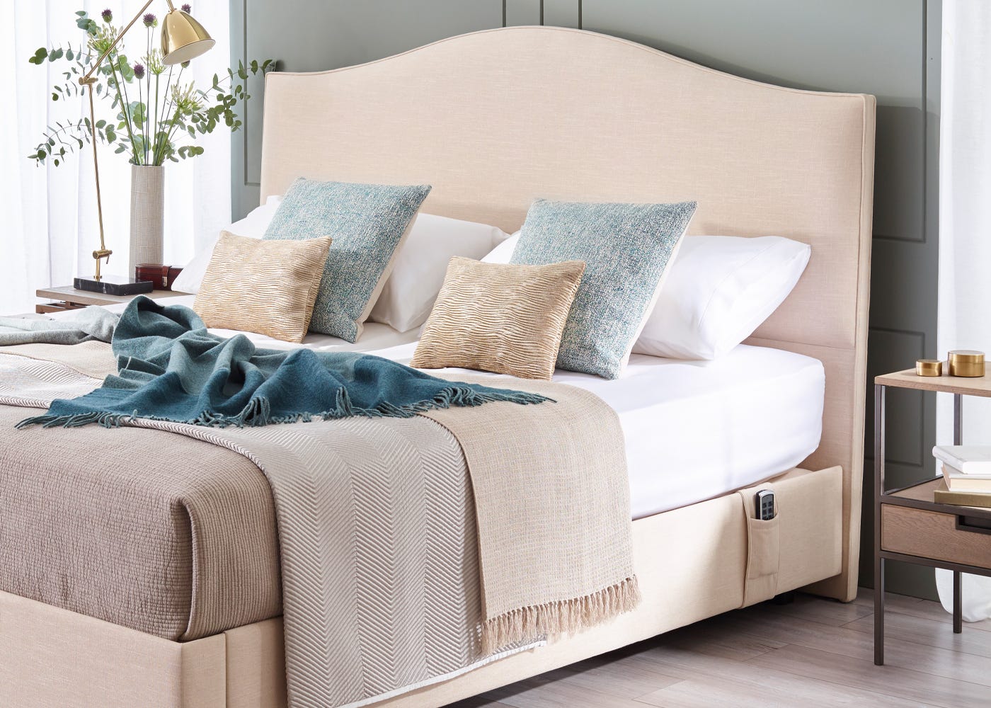 Devonshire Mattress and Wool De Luxe Divan Set Bun Feet